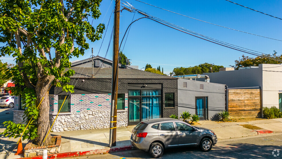 3951 Higuera St, Culver City, CA à louer - Photo de l’immeuble – Image 3 sur 22