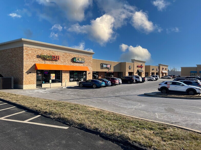 318 Mid Rivers Mall Dr, Saint Peters, MO à louer - Photo de l’immeuble – Image 1 sur 12