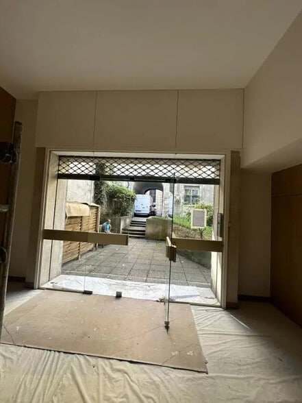 8 Rue De Thorigny, Paris à louer - Hall d’entrée – Image 2 sur 2