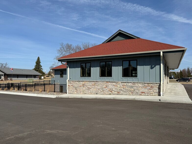 1570 Century Pt, Eagan, MN à louer - Photo de l’immeuble – Image 2 sur 3