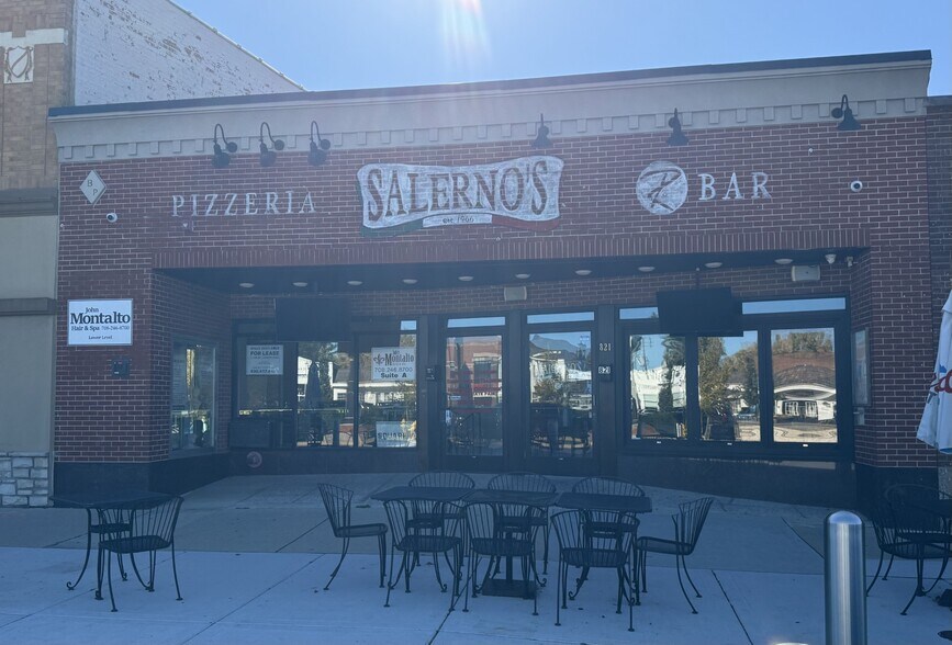 821 Burlington Ave, Western Springs, IL à louer - Photo de l’immeuble – Image 2 sur 2