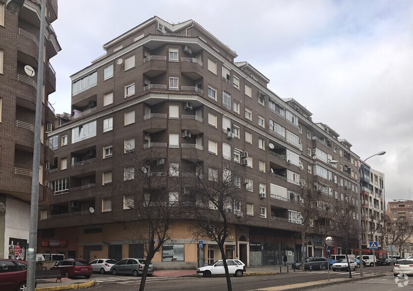 Avenida Francisco Aguirre, 312, Talavera de la Reina, Toledo à vendre - Photo de l’immeuble – Image 2 sur 2