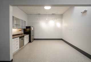 202 Rigsbee Ave, Durham, NC à louer Photo intérieure– Image 2 sur 5