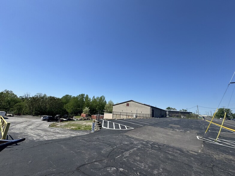 2098 Gravois Rd, High Ridge, MO à louer - Photo de l’immeuble – Image 2 sur 5