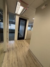 800 Westchester Ave, Rye Brook, NY à louer Photo intérieure– Image 2 sur 4