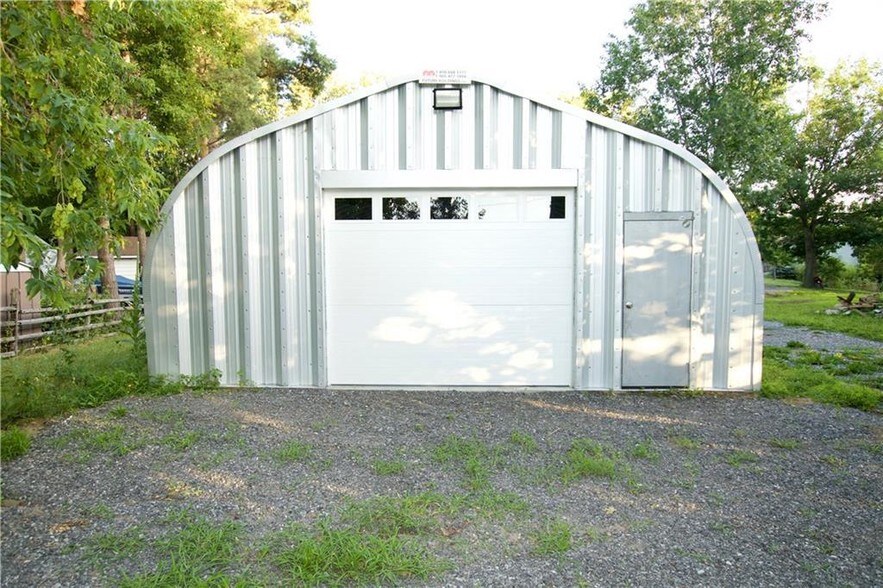 1429 Meadow Dr, Ottawa, ON à vendre - Photo de l’immeuble – Image 3 sur 4