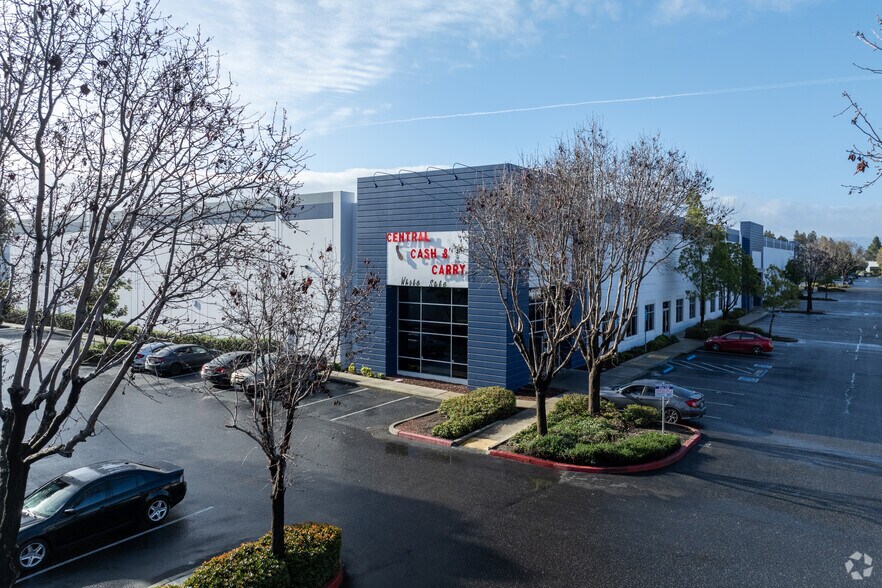 1919 Monterey Rd, San Jose, CA à louer - Photo principale – Image 1 sur 32