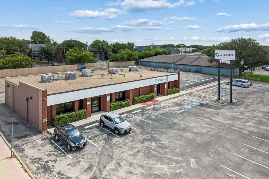 8030 Camp Bowie West Blvd, Fort Worth, TX à vendre - Photo de l’immeuble – Image 3 sur 14