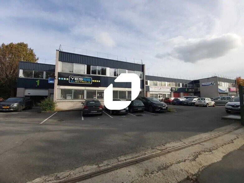 Local d’activités dans Wissous à louer - Photo de l’immeuble – Image 1 sur 9
