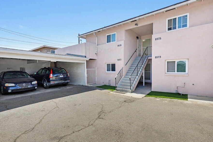 8573-8579 Glenhaven St, San Diego, CA à vendre - Photo de l’immeuble – Image 3 sur 10