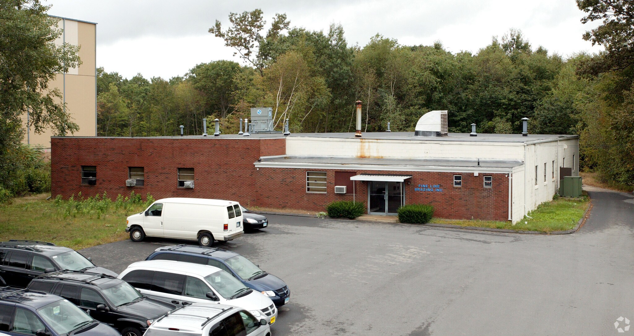 184 Commercial St, Watertown, CT à vendre Photo principale– Image 1 sur 5