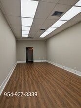 6301-6349 Stirling Rd, Davie, FL à louer Photo intérieure– Image 2 sur 7
