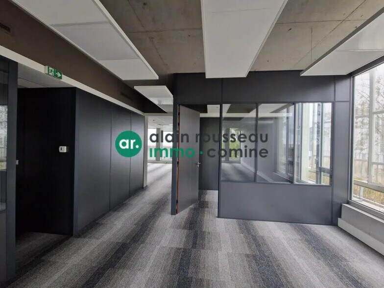 Bureau dans Angers à louer - Photo de l’immeuble – Image 1 sur 3