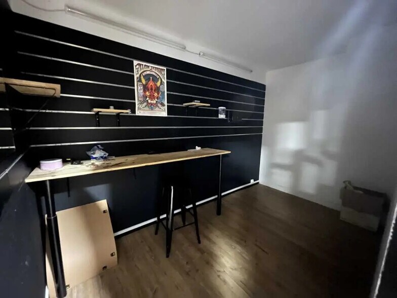 Local commercial dans Saint-Quentin à louer - Photo de l’immeuble – Image 3 sur 3