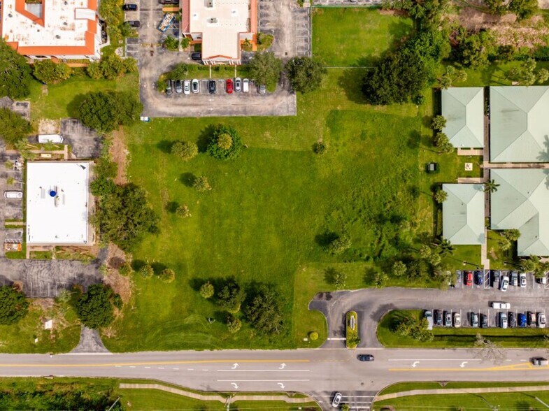 1360 36th St, Vero Beach, FL à louer - Aérien – Image 2 sur 10