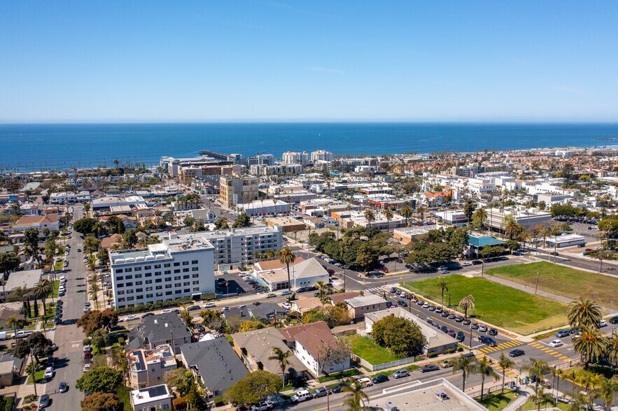 109 S Horne St, Oceanside, CA à vendre - Photo de l’immeuble – Image 2 sur 30