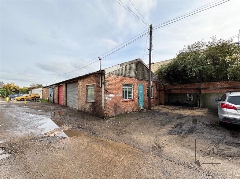 Wharf Rd, Gravesend à louer - Photo de l’immeuble – Image 1 sur 3