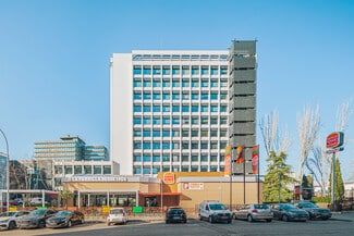 Plus de détails pour Calle Condesa de Venadito, 1, Madrid - Bureau à louer