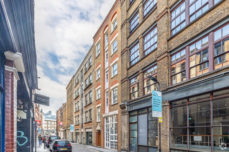 23 Charlotte Rd, Londres à louer - Photo principale – Image 1 sur 15