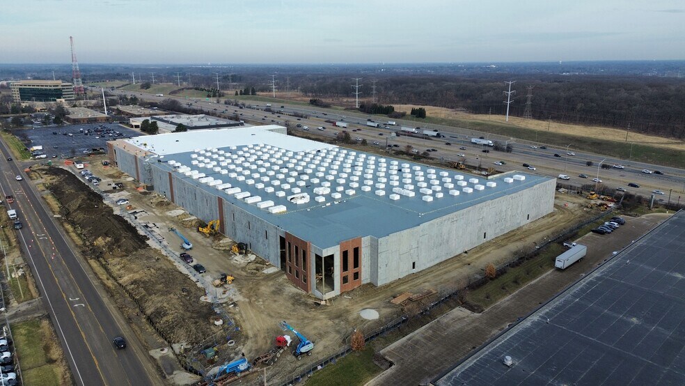 2300 Warrenville Rd, Downers Grove, IL à louer - Photo de l’immeuble – Image 3 sur 4