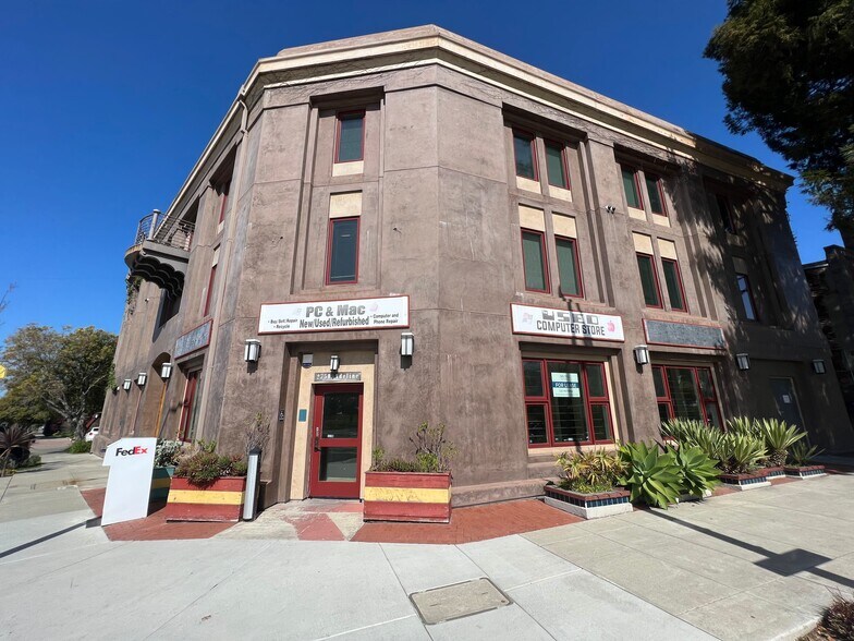 2750 Adeline St, Berkeley, CA à louer - Photo de l’immeuble – Image 2 sur 3