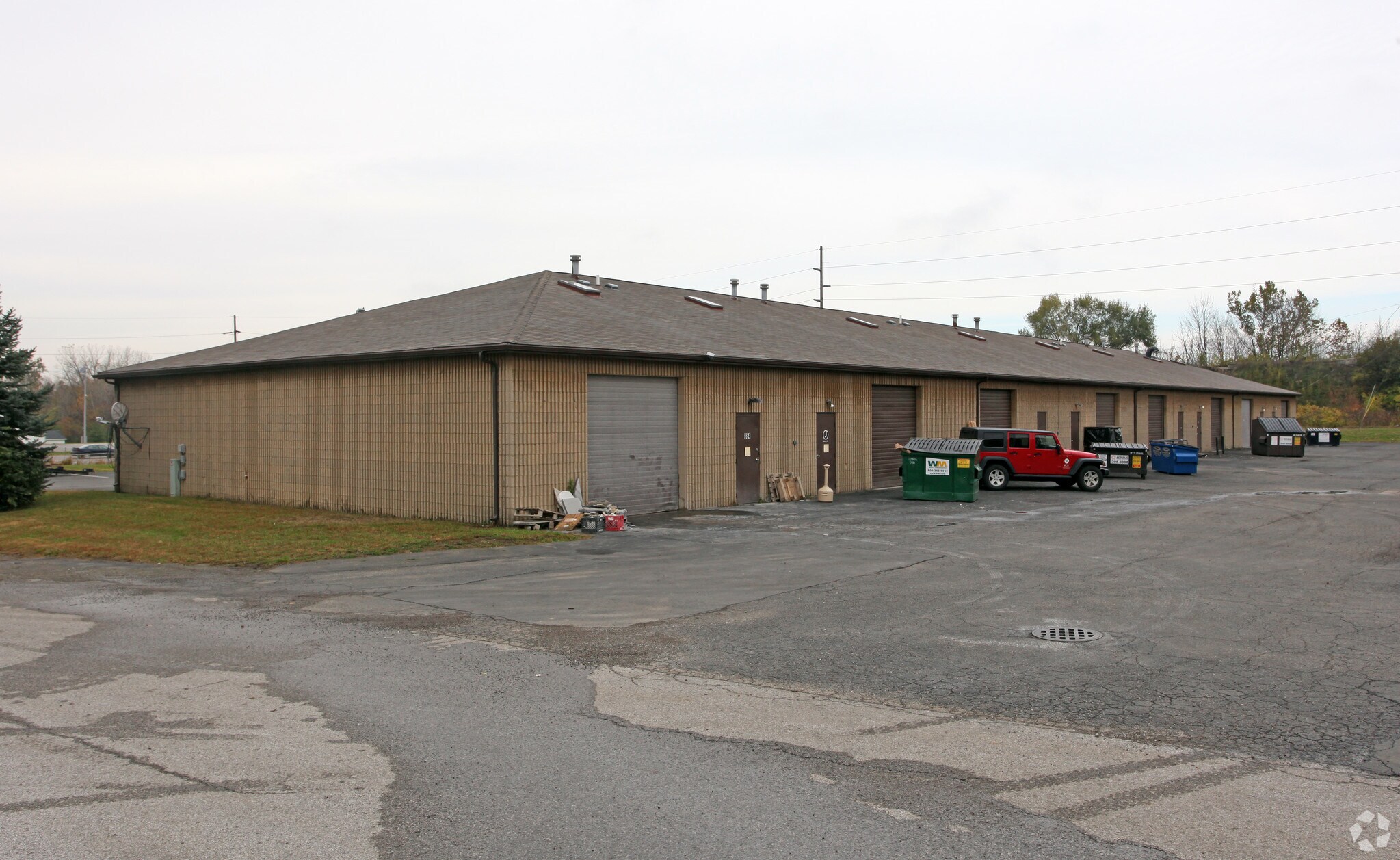 384-398 Morrison Rd, Columbus, OH à louer Photo de l’immeuble– Image 1 sur 7
