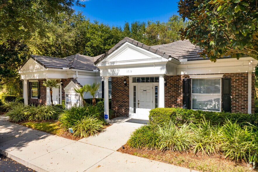 1713-1715 S Kings Ave, Brandon, FL à vendre - Photo de l’immeuble – Image 2 sur 19