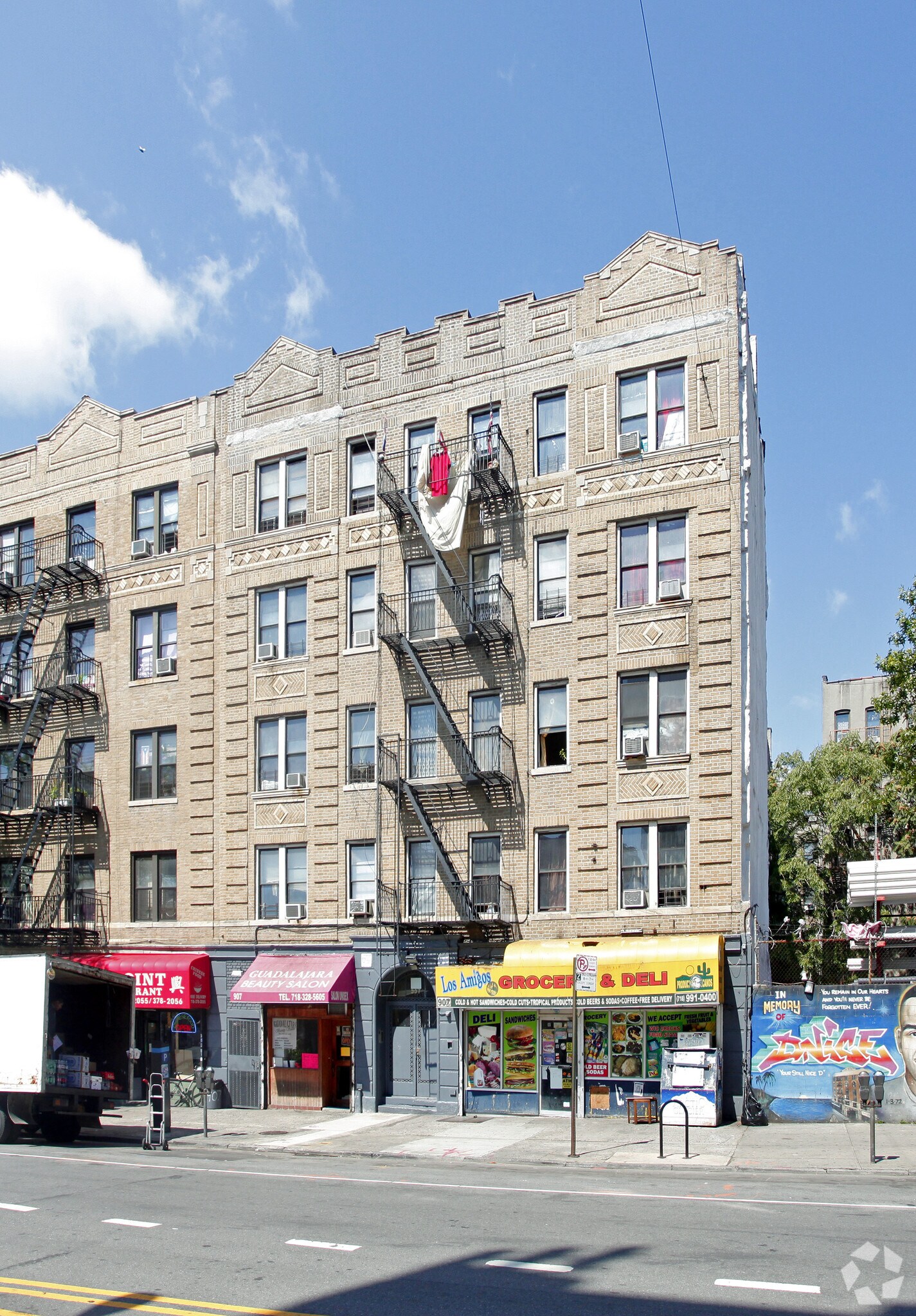 907 Southern Blvd, Bronx, NY à vendre Photo principale– Image 1 sur 3