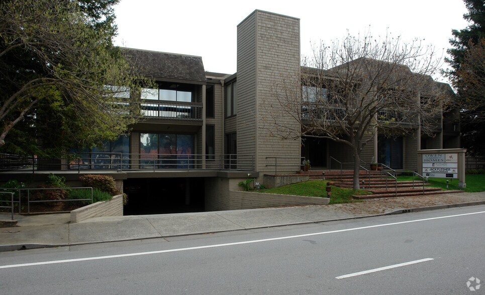439-447 S San Antonio Rd, Los Altos, CA à louer - Photo de l’immeuble – Image 2 sur 4