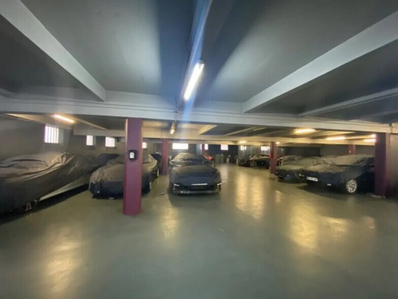 Local d'activités dans Lyon à vendre - Photo de l’immeuble – Image 2 sur 6