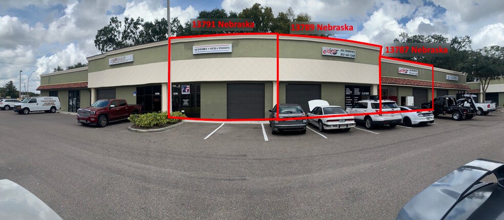 13791 N Nebraska Ave, Tampa, FL à louer - Photo de l’immeuble – Image 2 sur 2