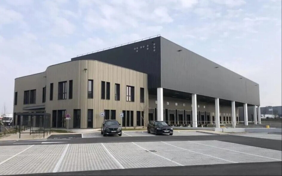 1 Avenue De Montmartin, 69960 Corbas, Corbas à louer - Photo de l’immeuble – Image 1 sur 1