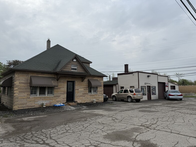 12020 Telegraph, Carleton, MI à louer - Photo de l’immeuble – Image 2 sur 8
