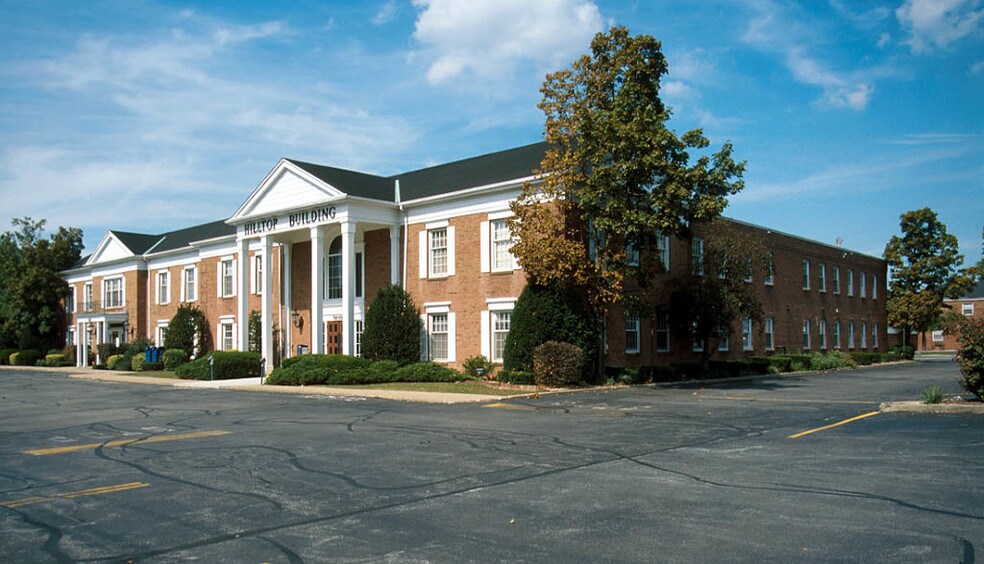 5031-5035 Mayfield Rd, Cleveland, OH à louer - Photo de l’immeuble – Image 1 sur 3