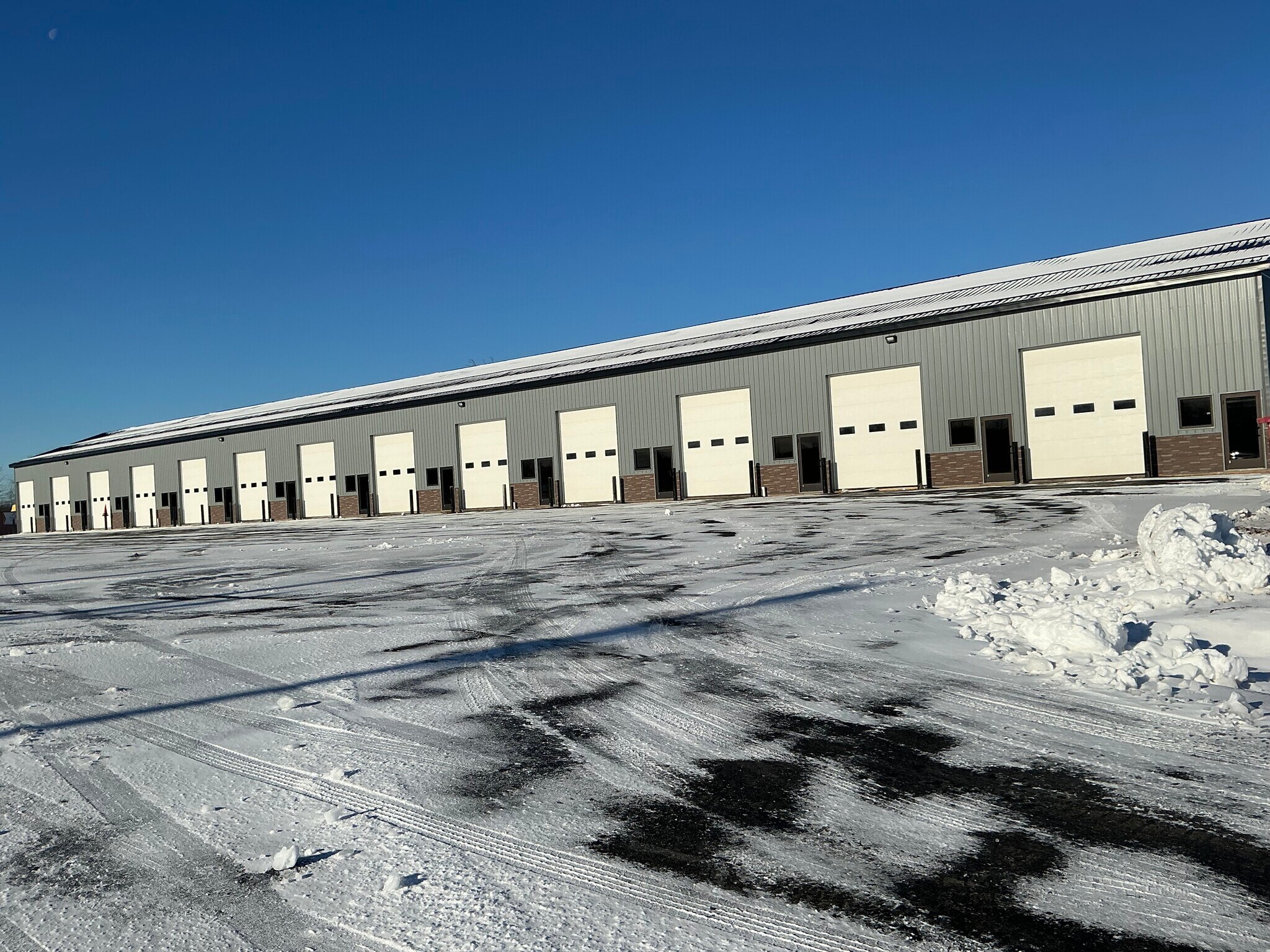 2160 Alvin Rd, Grand Island, NY à louer Photo principale– Image 1 sur 6