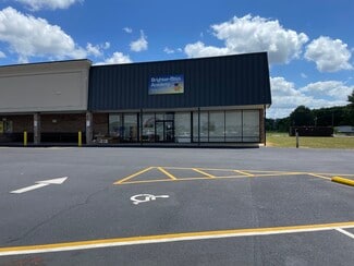 Plus de détails pour 91 Food Lion Rd, Scotland Neck, NC - Local commercial à louer