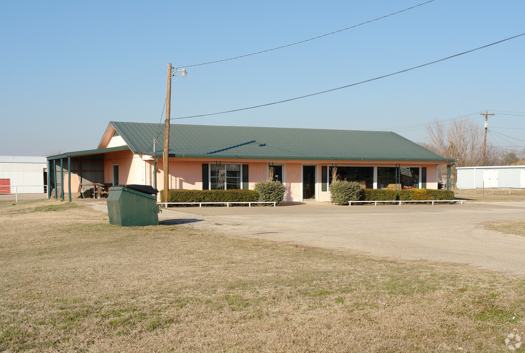 617 W Main St, Whitesboro, TX à vendre Photo de l’immeuble– Image 1 sur 37