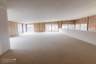 100 Lundgren Mill Dr, Sisters, OR à vendre Photo intérieure– Image 2 sur 8