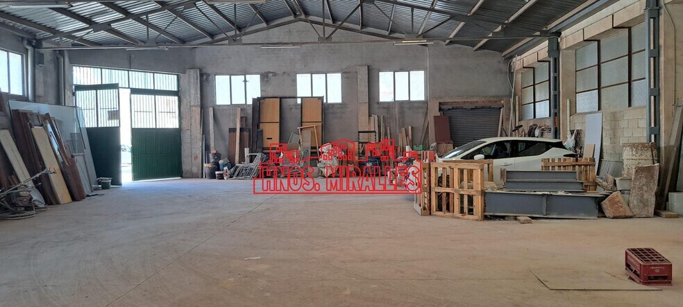Industriel/Logistique dans Aspe à vendre - Photo intérieure – Image 1 sur 7