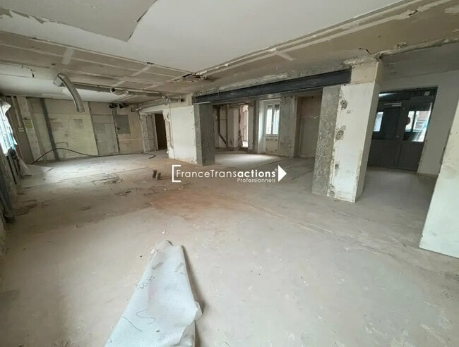 Plus de détails pour Local commercial à vendre