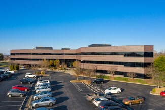 Plus de détails pour 9100 Shelbyville Rd, Louisville, KY - Bureau à louer