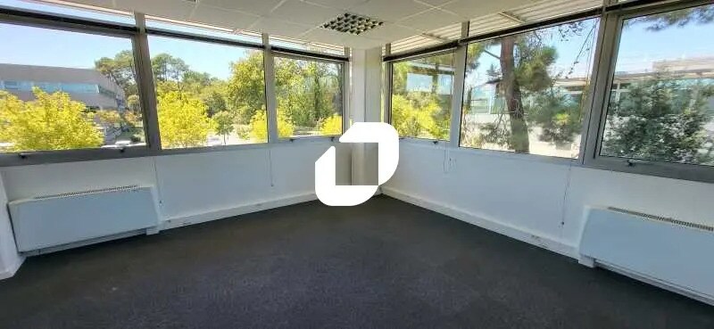 Bureau dans Pessac à louer - Photo de l’immeuble – Image 3 sur 14