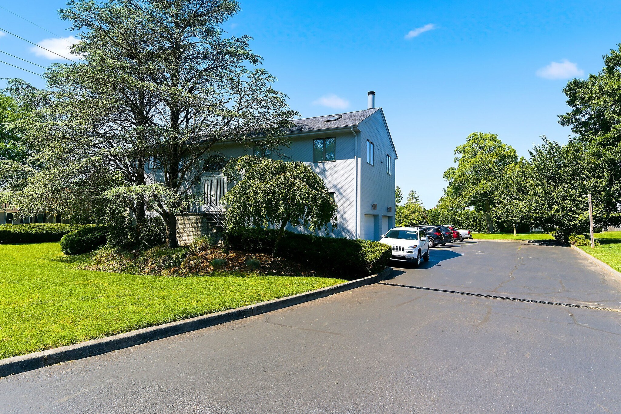 801 Hughes Dr, Hamilton, NJ à vendre Photo de l’immeuble– Image 1 sur 48