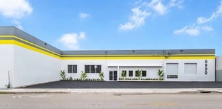 Plus de détails pour 6800-6890 NE 4th Ct, Miami, FL - Local d'activités à louer