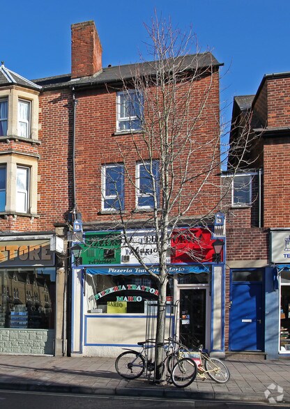 Mixed-Use Investment Portfolio portefeuille de 4 biens à vendre sur LoopNet.fr - Photo principale – Image 2 sur 9