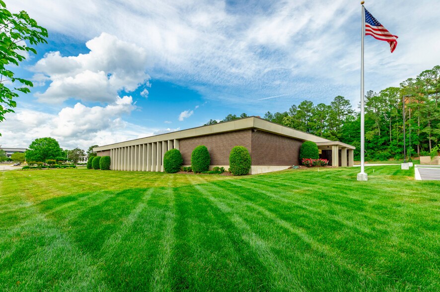 1012 Riverfront Pkwy, Chattanooga, TN à vendre - Photo principale – Image 1 sur 35