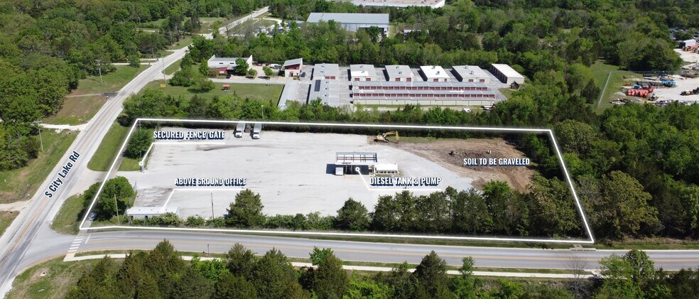 2760 S City Lake Rd, Fayetteville, AR à louer - Photo de l’immeuble – Image 3 sur 6