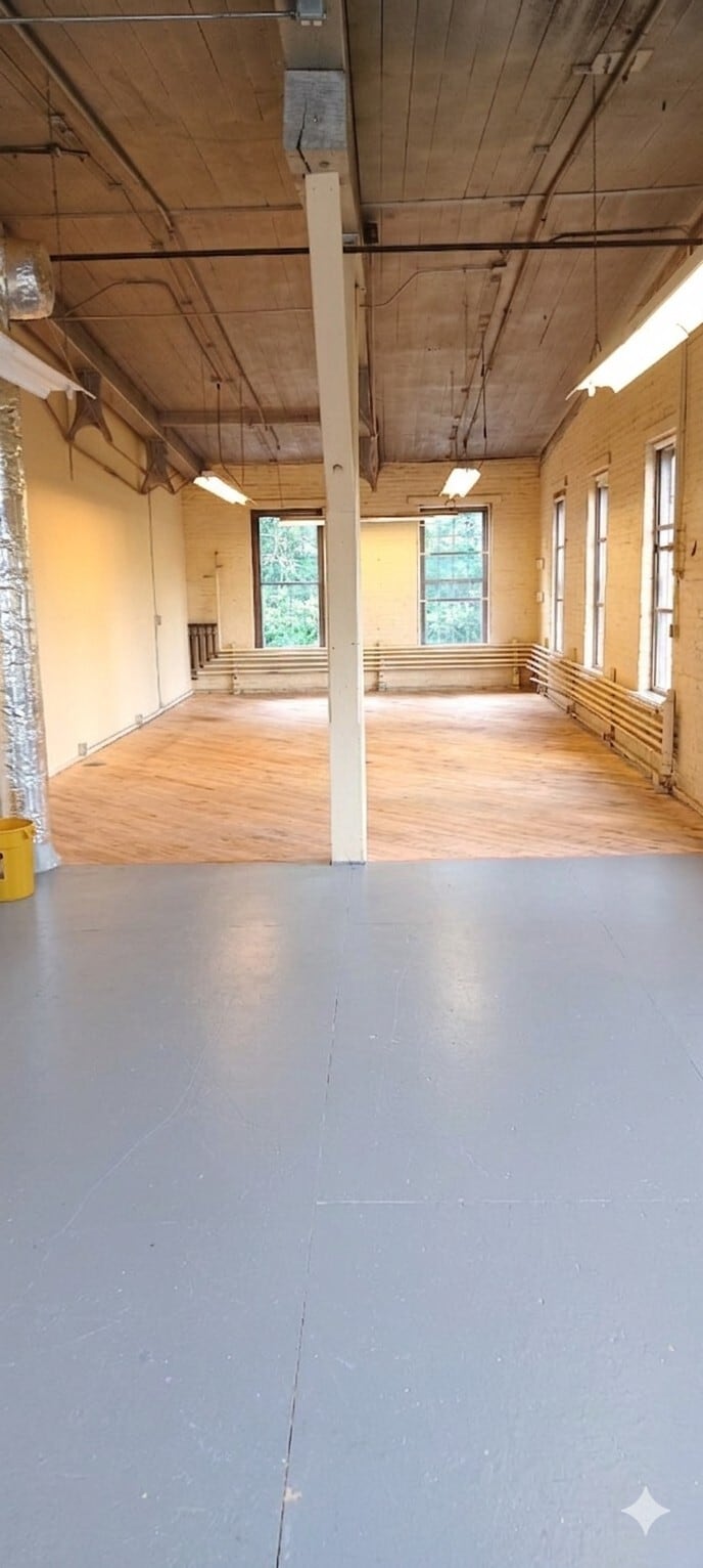 37 Greenwoods Rd, New Hartford, CT à louer Photo intérieure– Image 1 sur 2