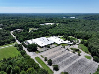 Plus de détails pour 100 Winnenden Rd, Norwich, CT - Bureau à vendre