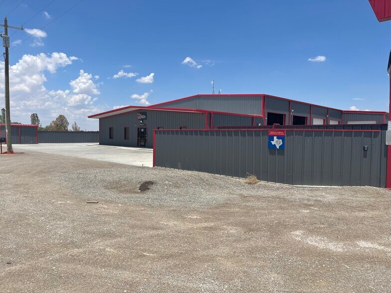 5800 N Moss Ave, Odessa, TX à vendre - Photo de l’immeuble – Image 2 sur 3